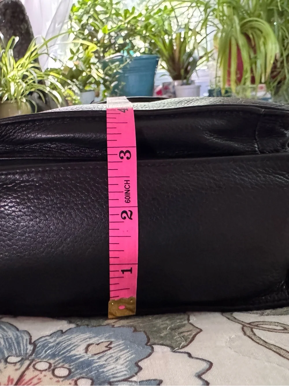 Vintage Fossil 1954 Black Leather Crossbody 75052